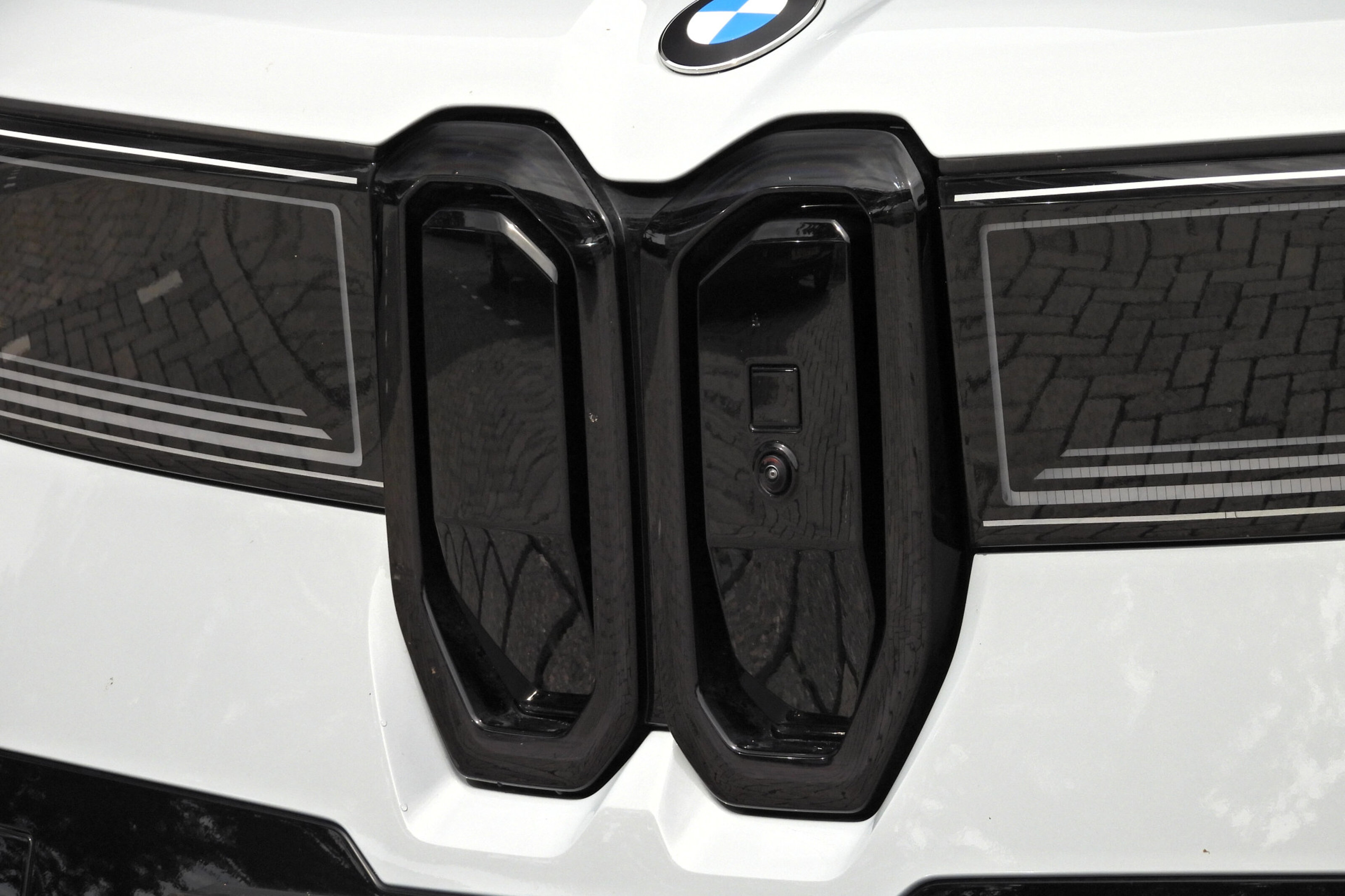 BMW iX3 7