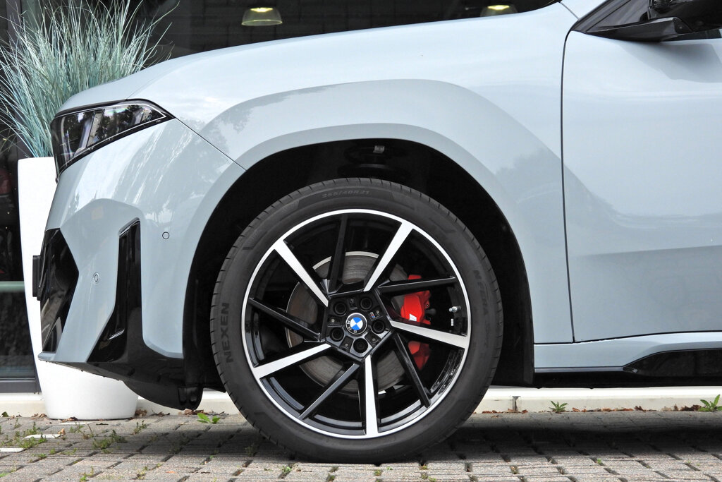 BMW iX3 22