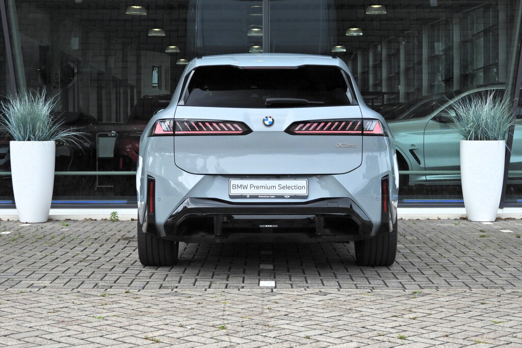BMW iX3 25