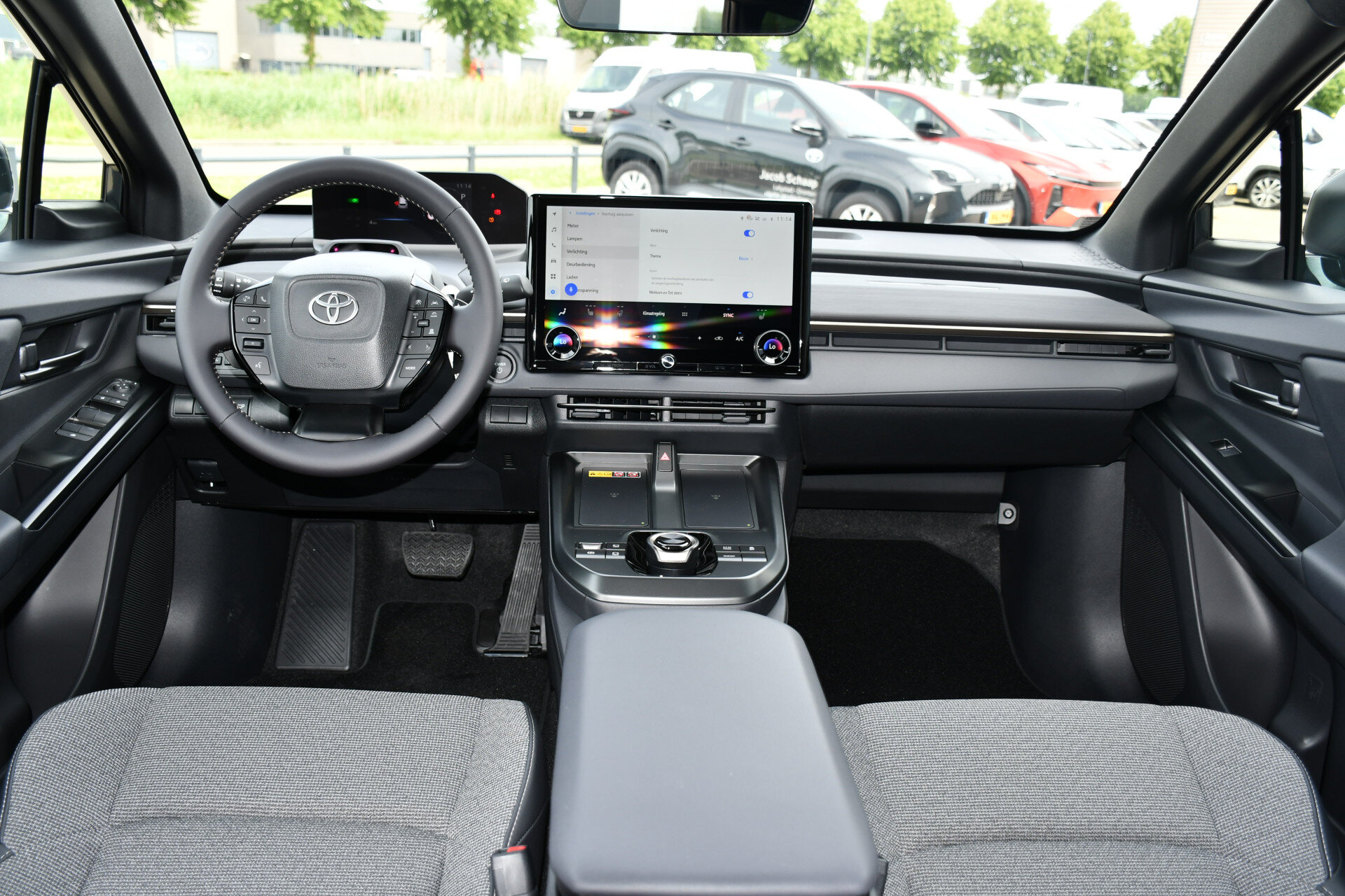 Toyota bZ4X Touring Dynamic 75 kWh 227pk - Afbeelding 2