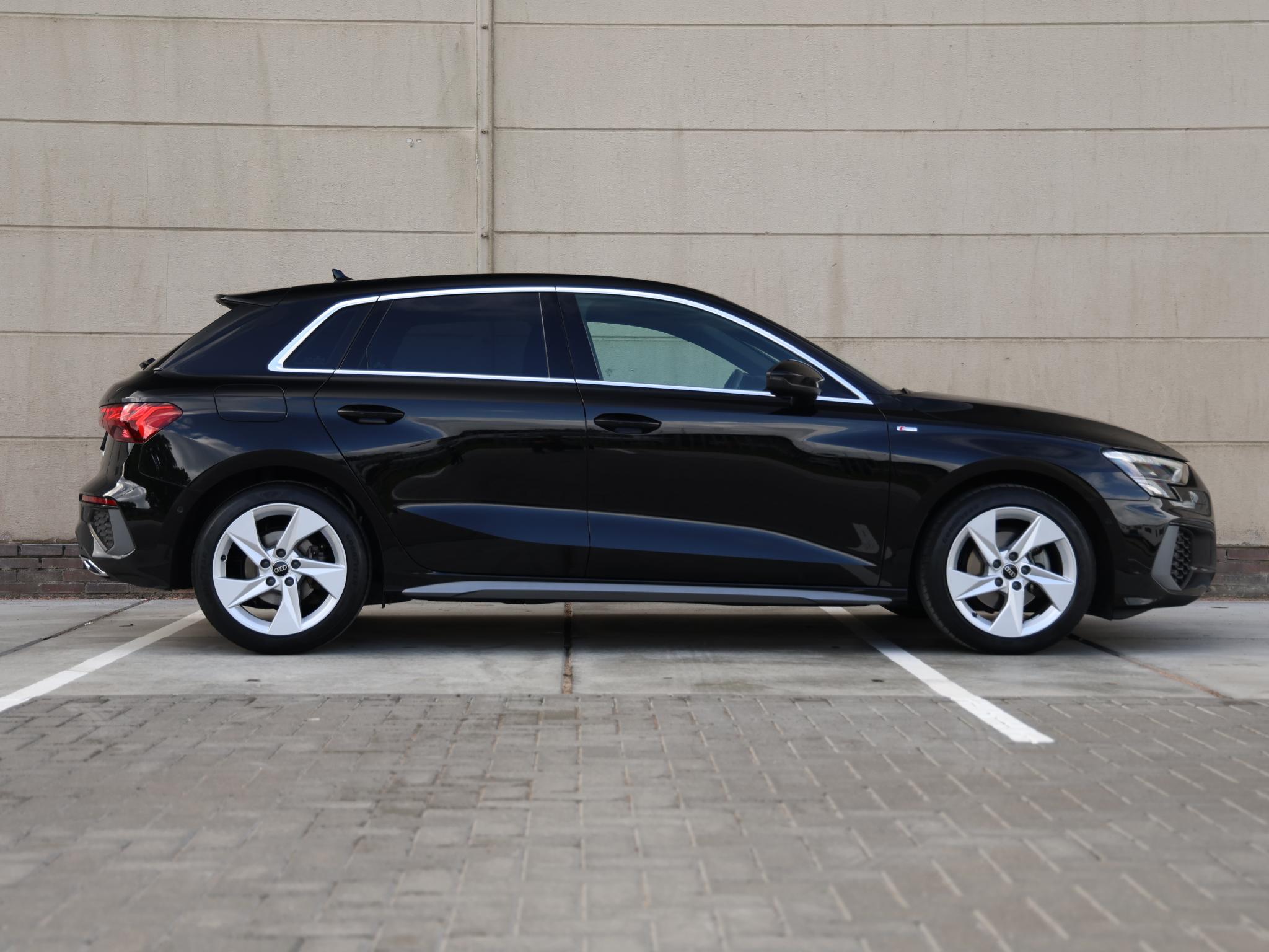 Audi A3 Sportback 35 TFSI S edition - Afbeelding 2