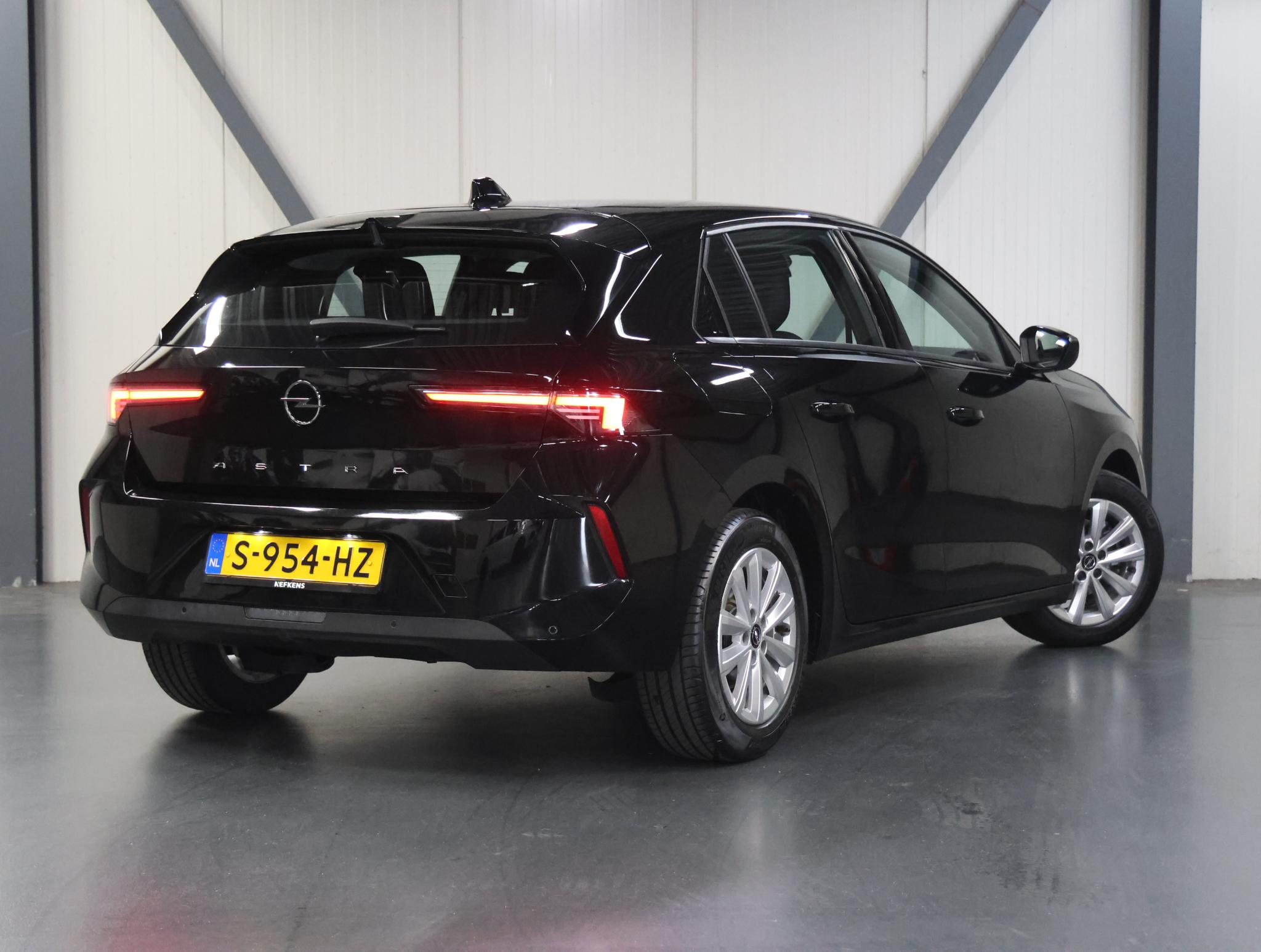 Opel Astra 110PK Edition - Afbeelding 3