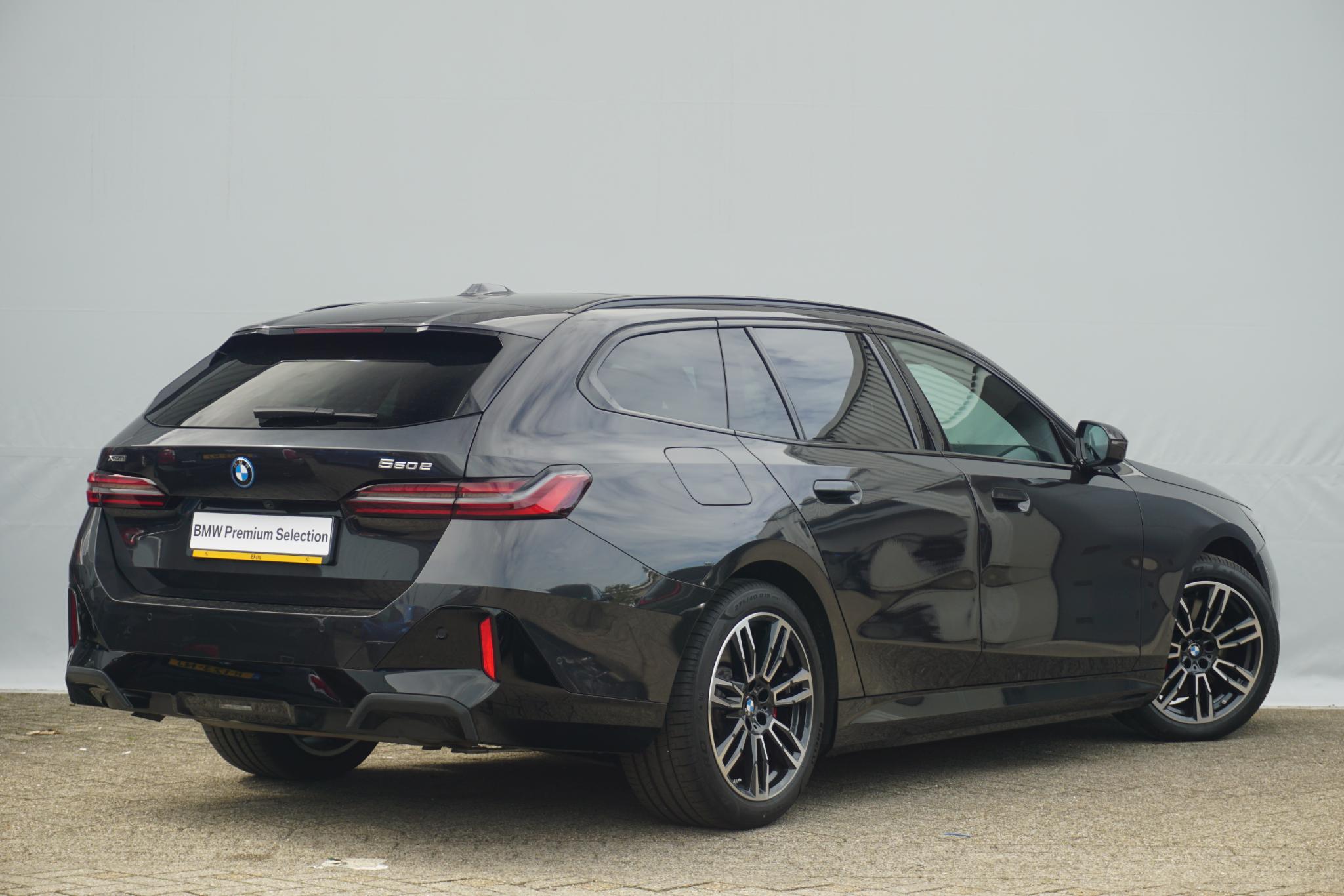BMW 5 Serie Touring 550e xDrive - Afbeelding 2