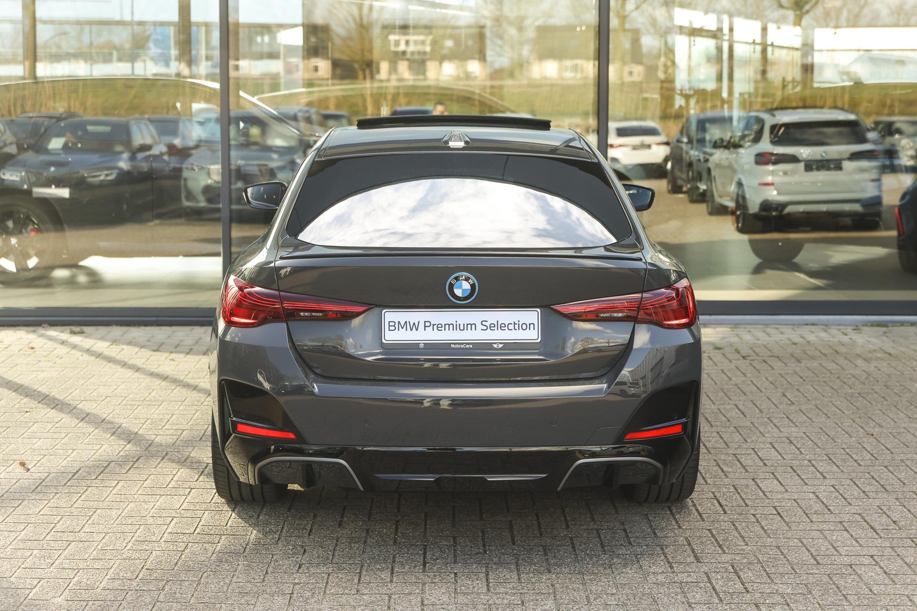 BMW i4 7