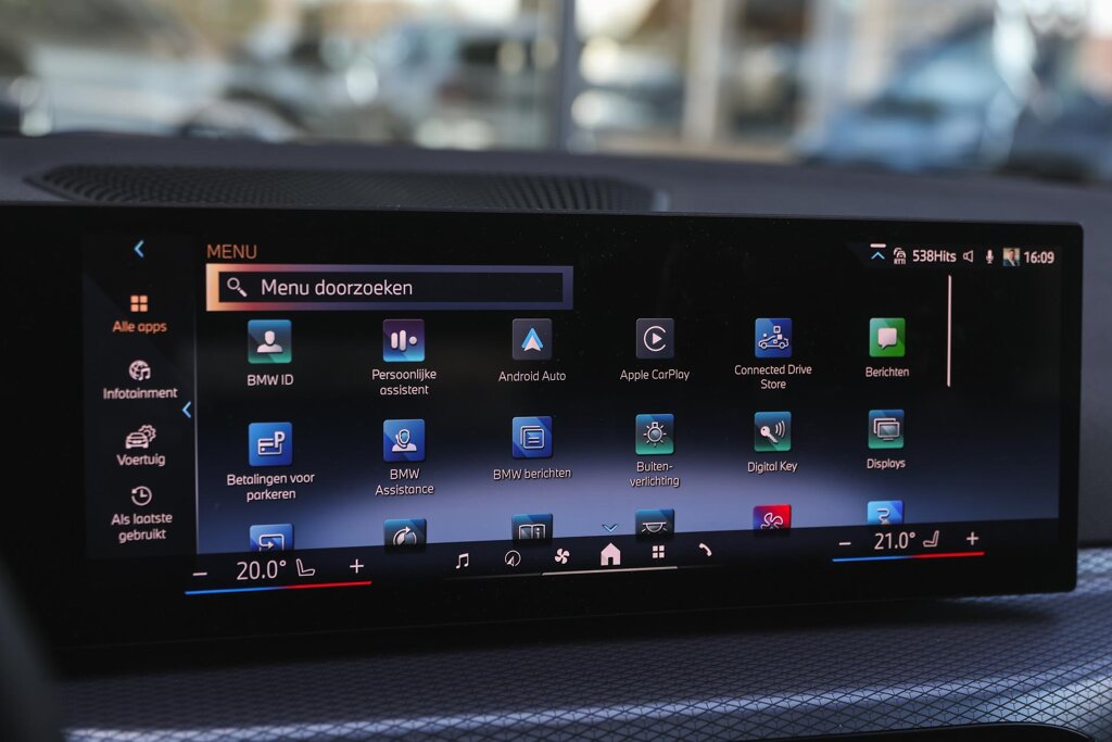 BMW i4 19