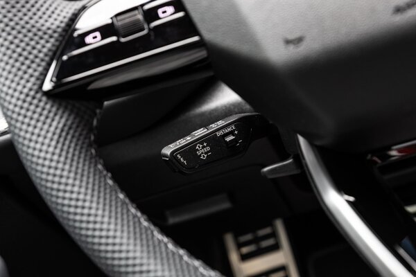 cruise control adaptief met Stop&Go en stuurhulp