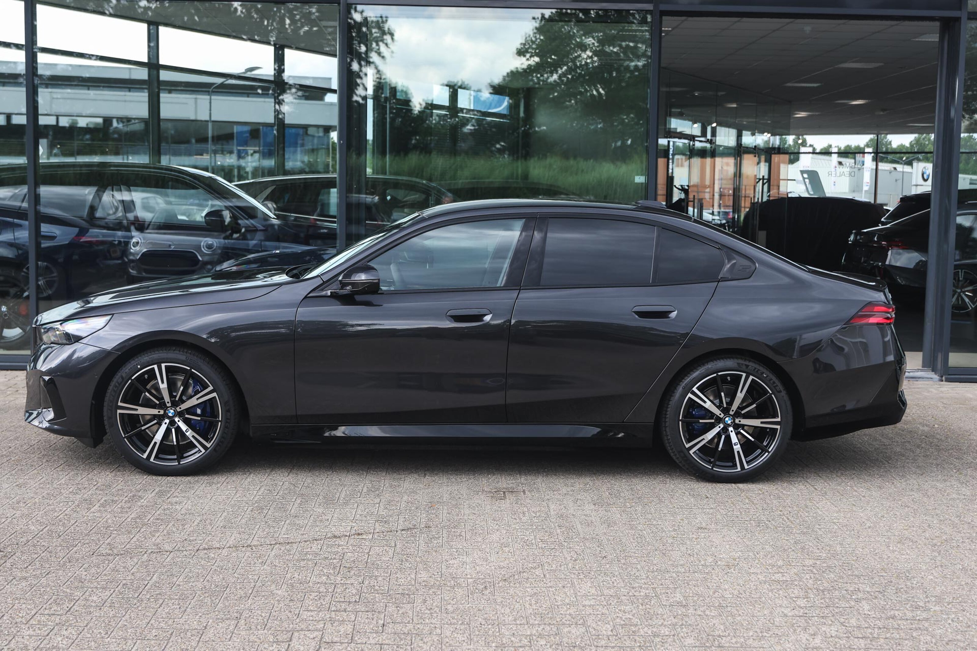 BMW i5 7