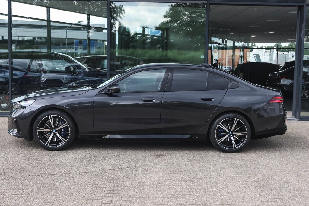 BMW i5 7