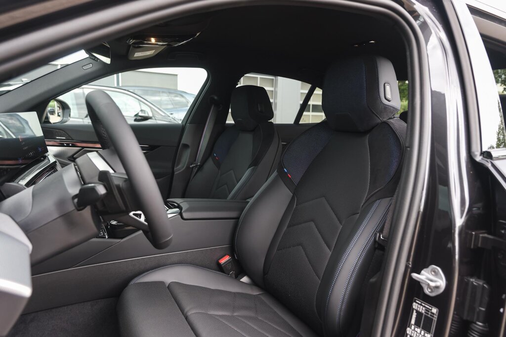 BMW i5 9