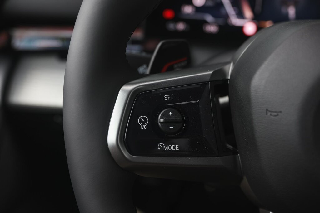 BMW i5 15