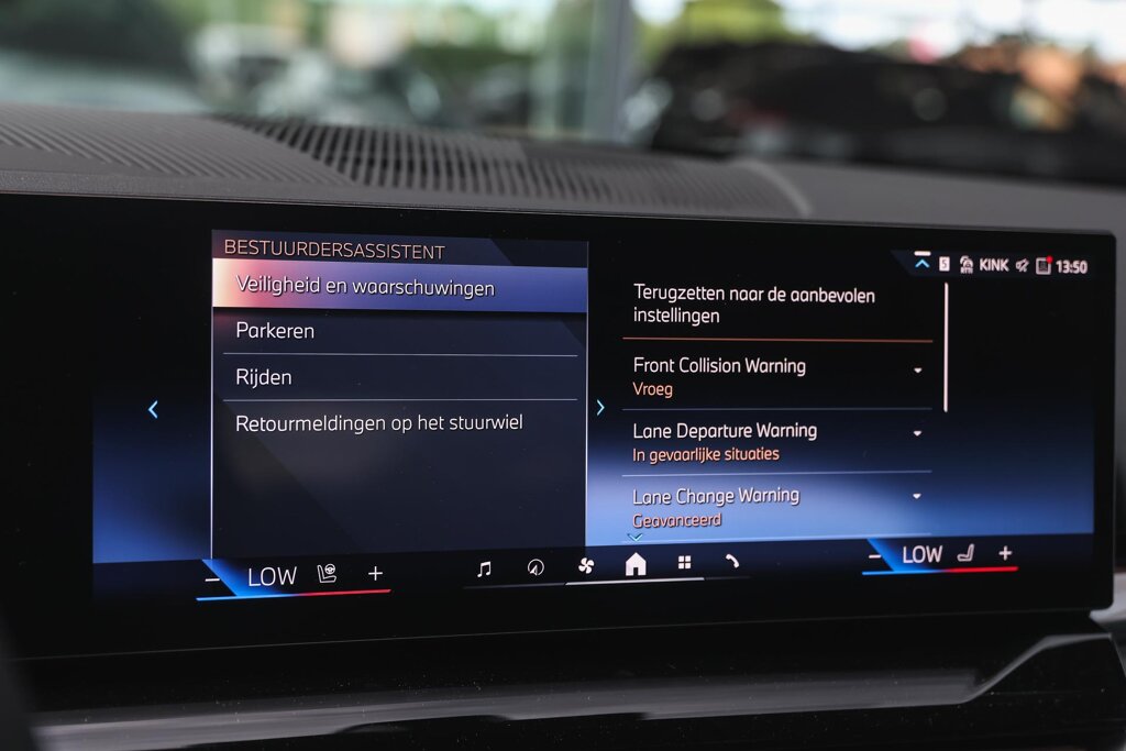 BMW i5 27