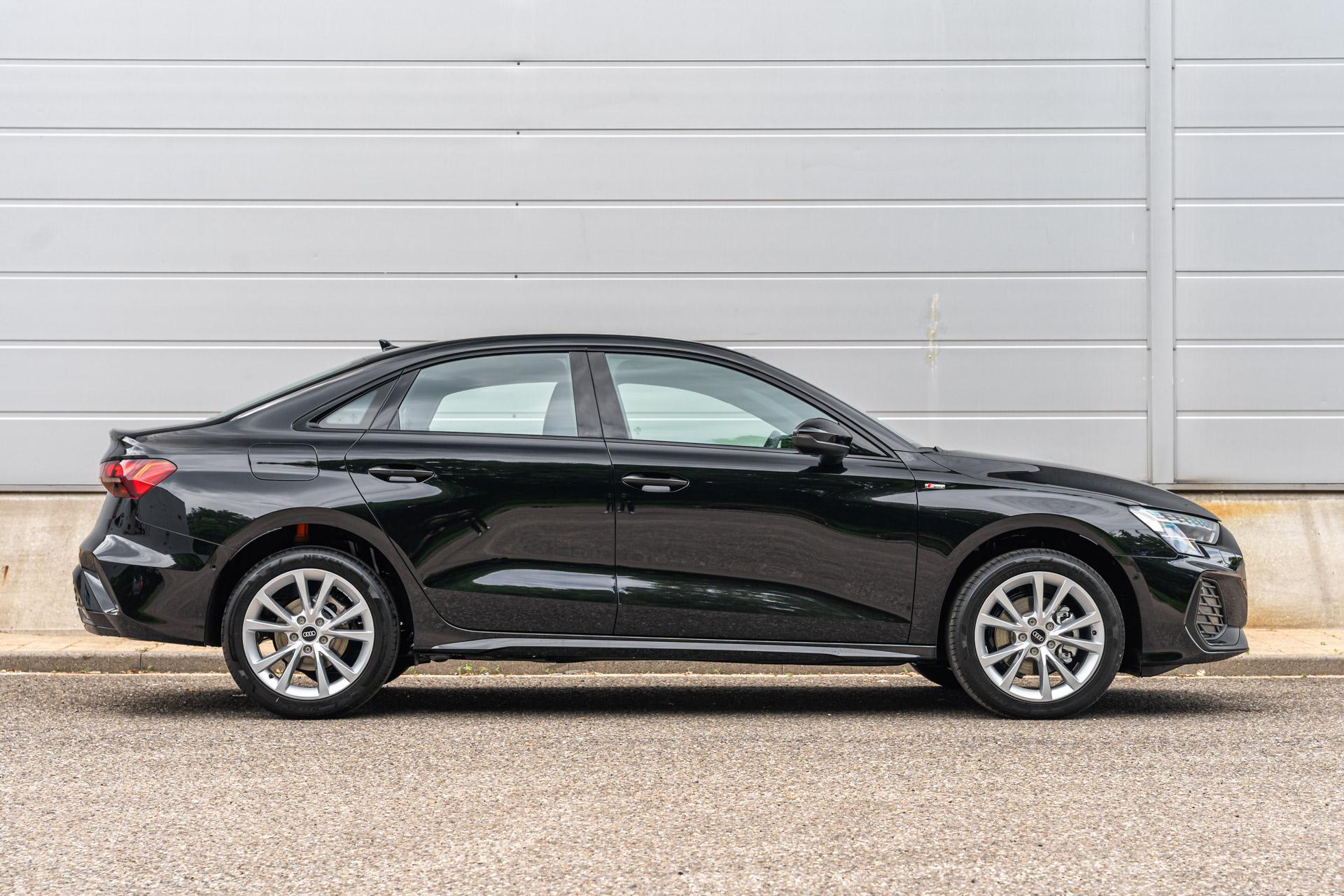 Audi A3 Limousine 30 TFSI 116pk S edition - Afbeelding 3