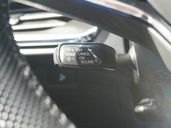 cruise control adaptief met Stop&Go cruise control adaptief met Stop&Go