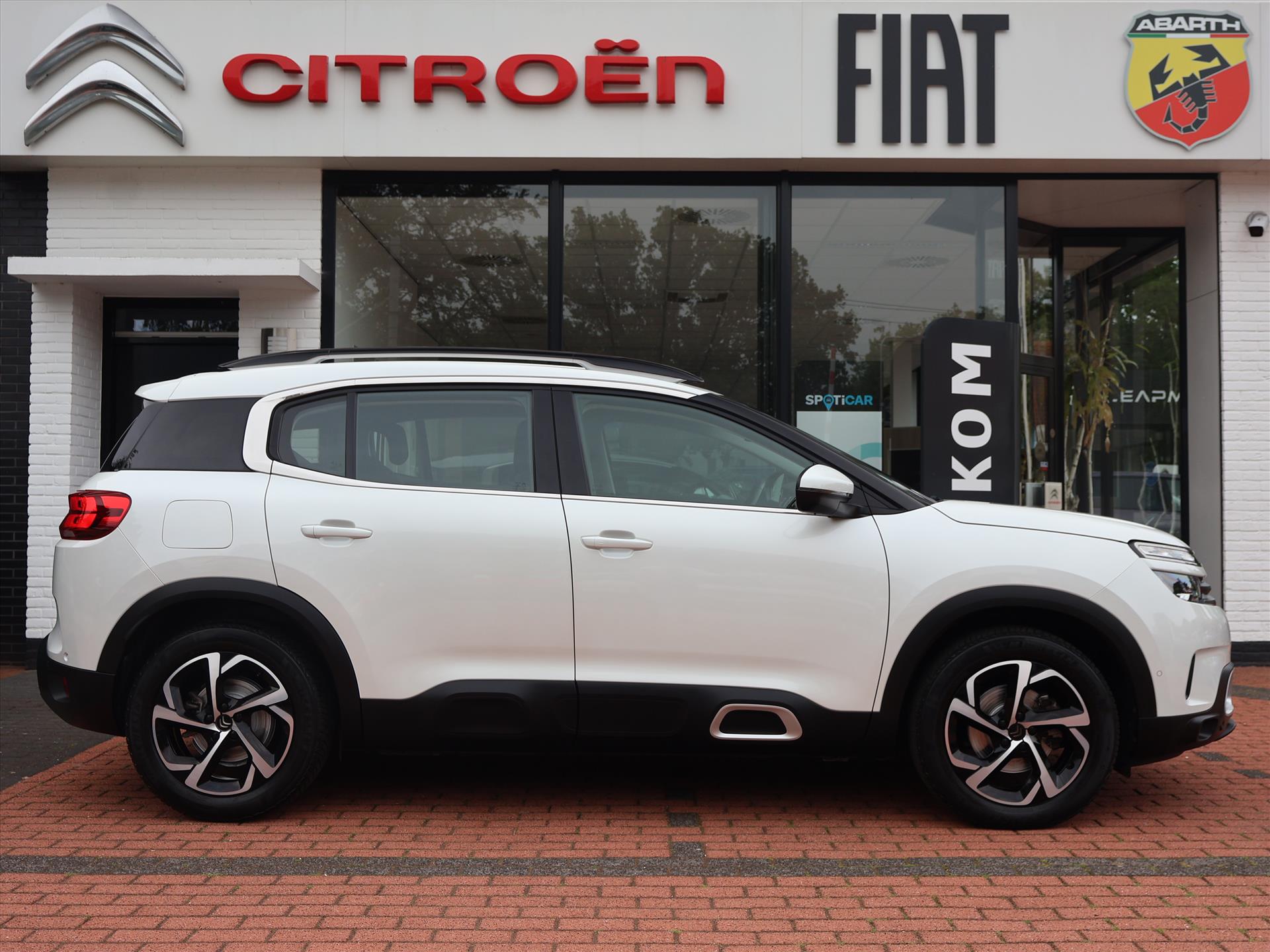 Citroën C5 Aircross PureTech 180PK S&S EAT8 automaat Business, Rijklaarprijs | Trekhaak afn. | Stoelverwarming | Navigatie | Camera - Afbeelding 3