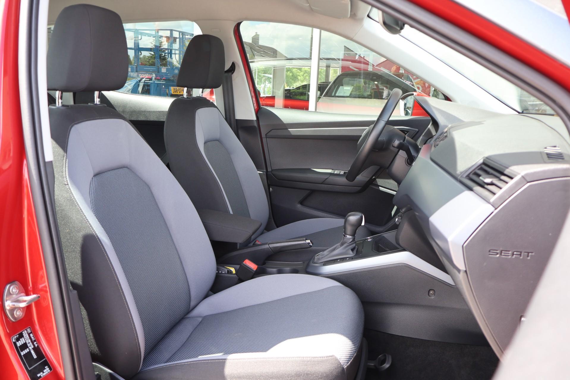 SEAT Arona 1.0 TSI 115pk DSG Xcellence Business Intense - Afbeelding 4