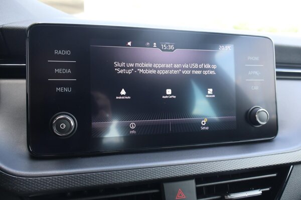 Apple Carplay/Android Auto