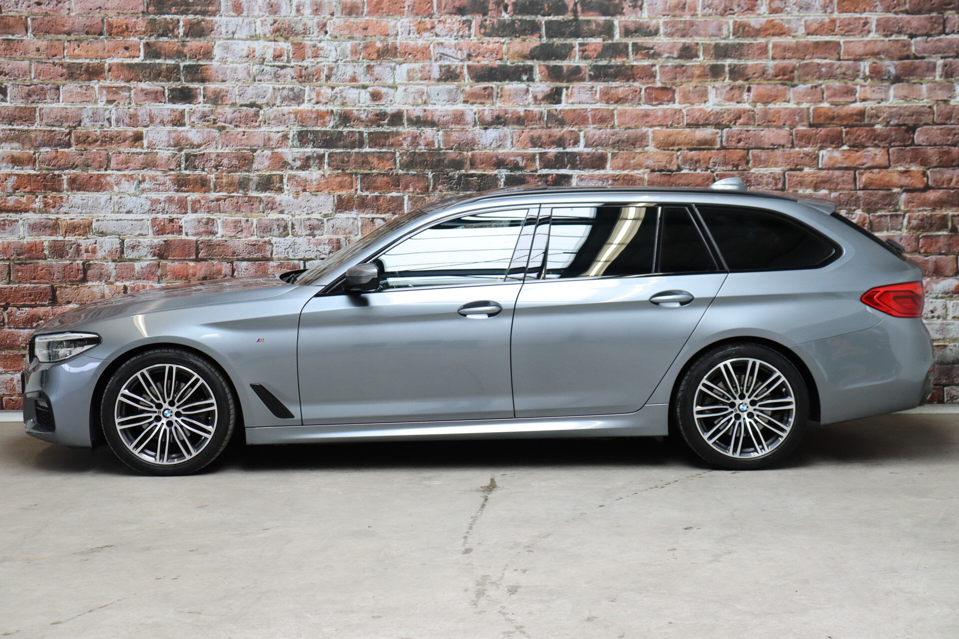 BMW 5 Serie Touring 520i High Executive M Sport Pakket Automaat - Afbeelding 3