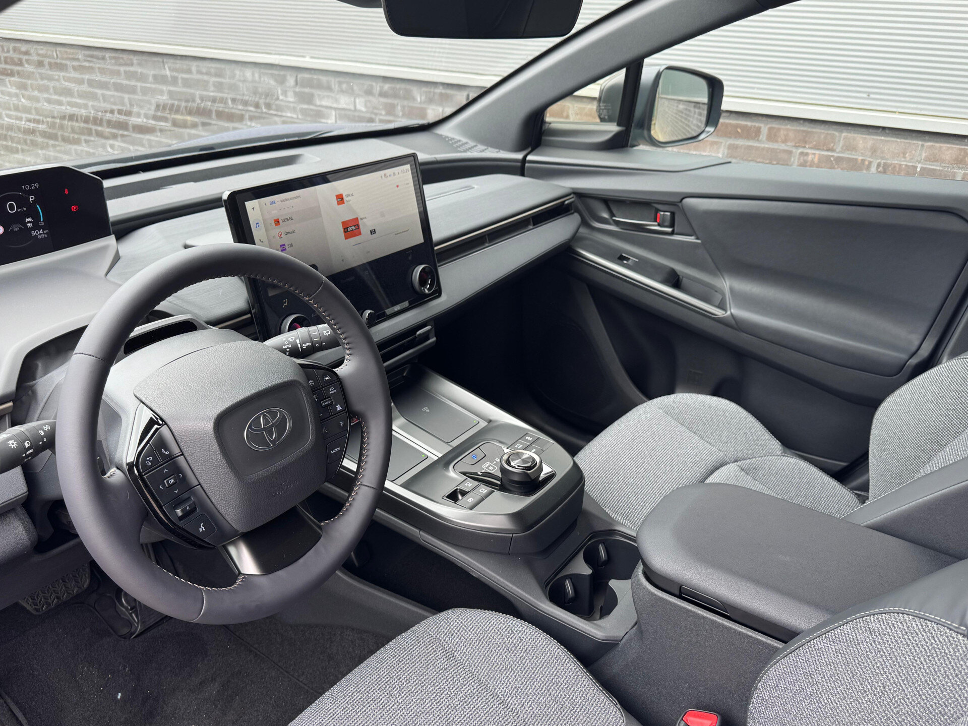 Toyota bZ4X Touring Dynamic 75 kWh 227 PK - Afbeelding 4