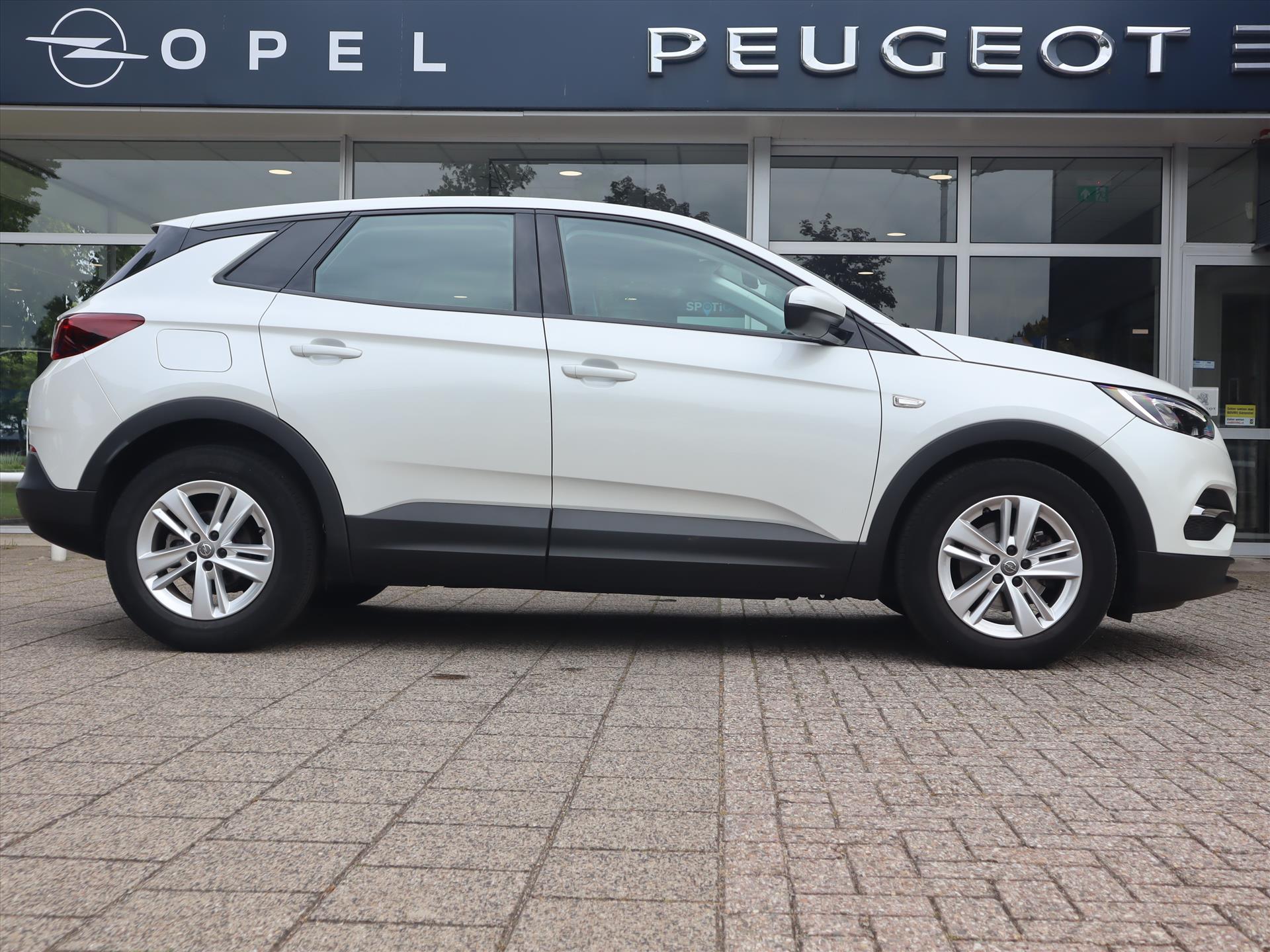 Opel Grandland X Edition 1.2 Turbo 130pk S&S H6, Rijklaarprijs, Navigatie Apple CarPlay/Android auto Sensoren voor en achter - Afbeelding 3
