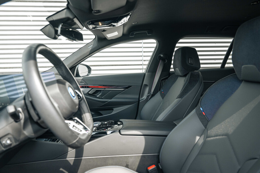 BMW i5 4