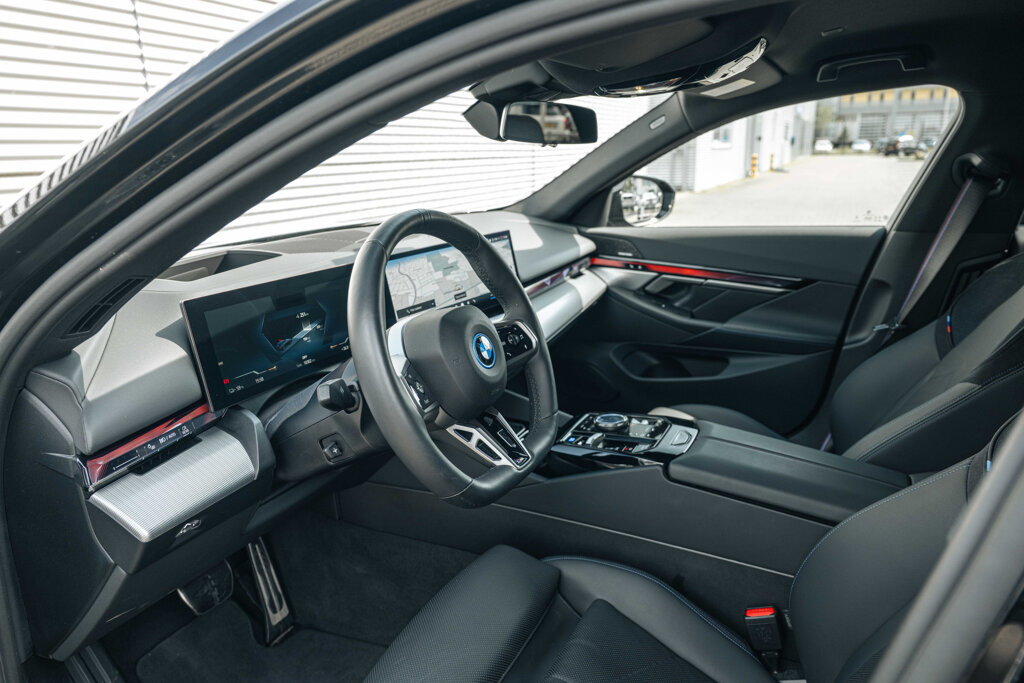 BMW i5 19