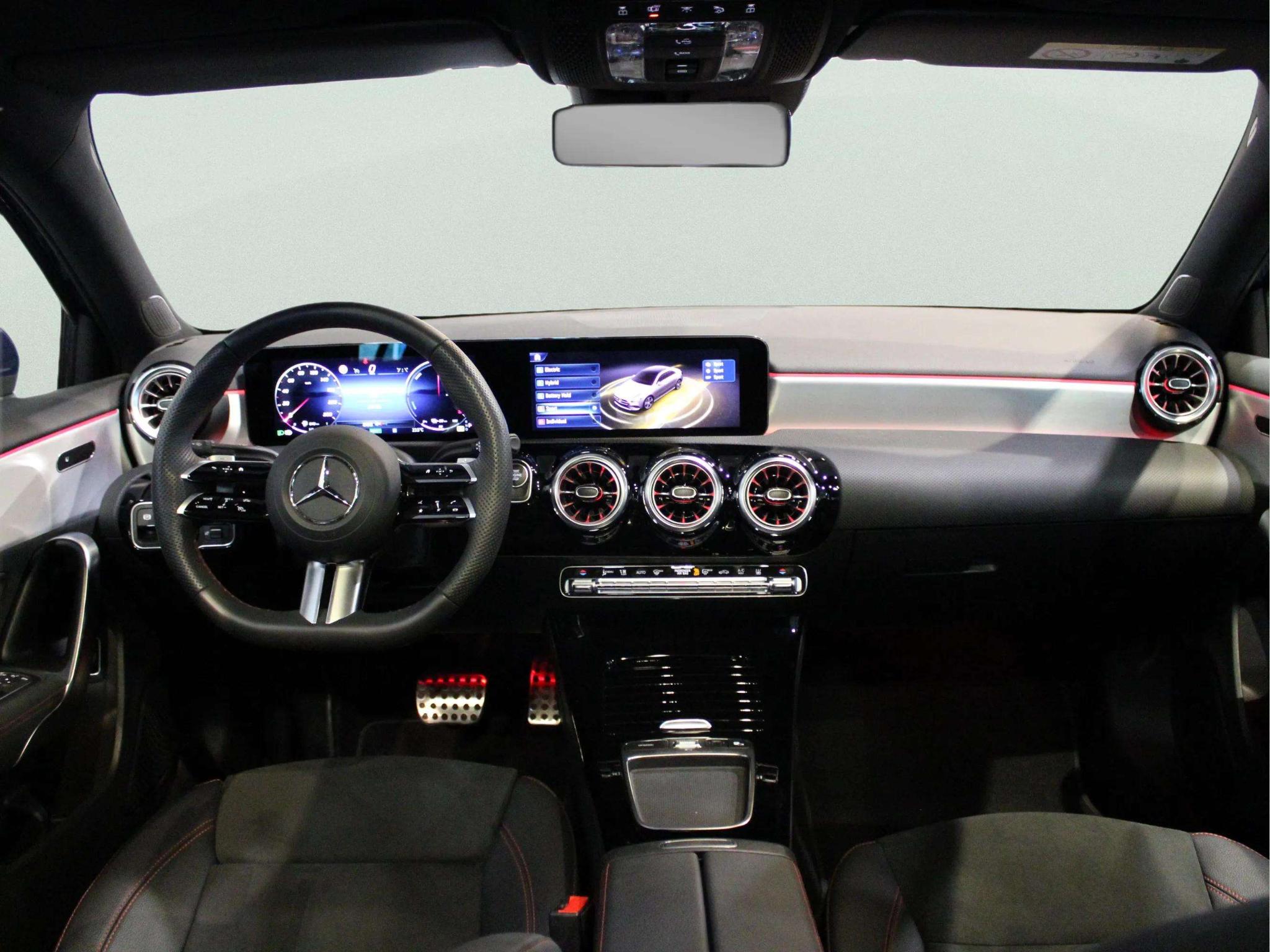 Mercedes-Benz A-Klasse Limousine 250 e Star Edition AMG Line LIMITED - Afbeelding 3