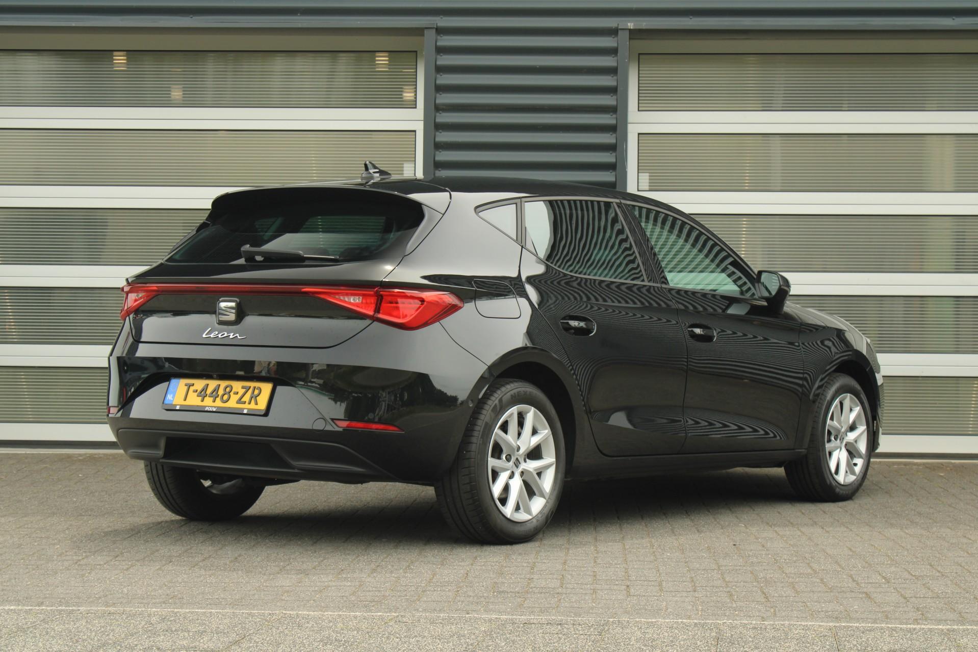 SEAT Leon 1.0 TSI 110pk Style Business Intense - Afbeelding 2