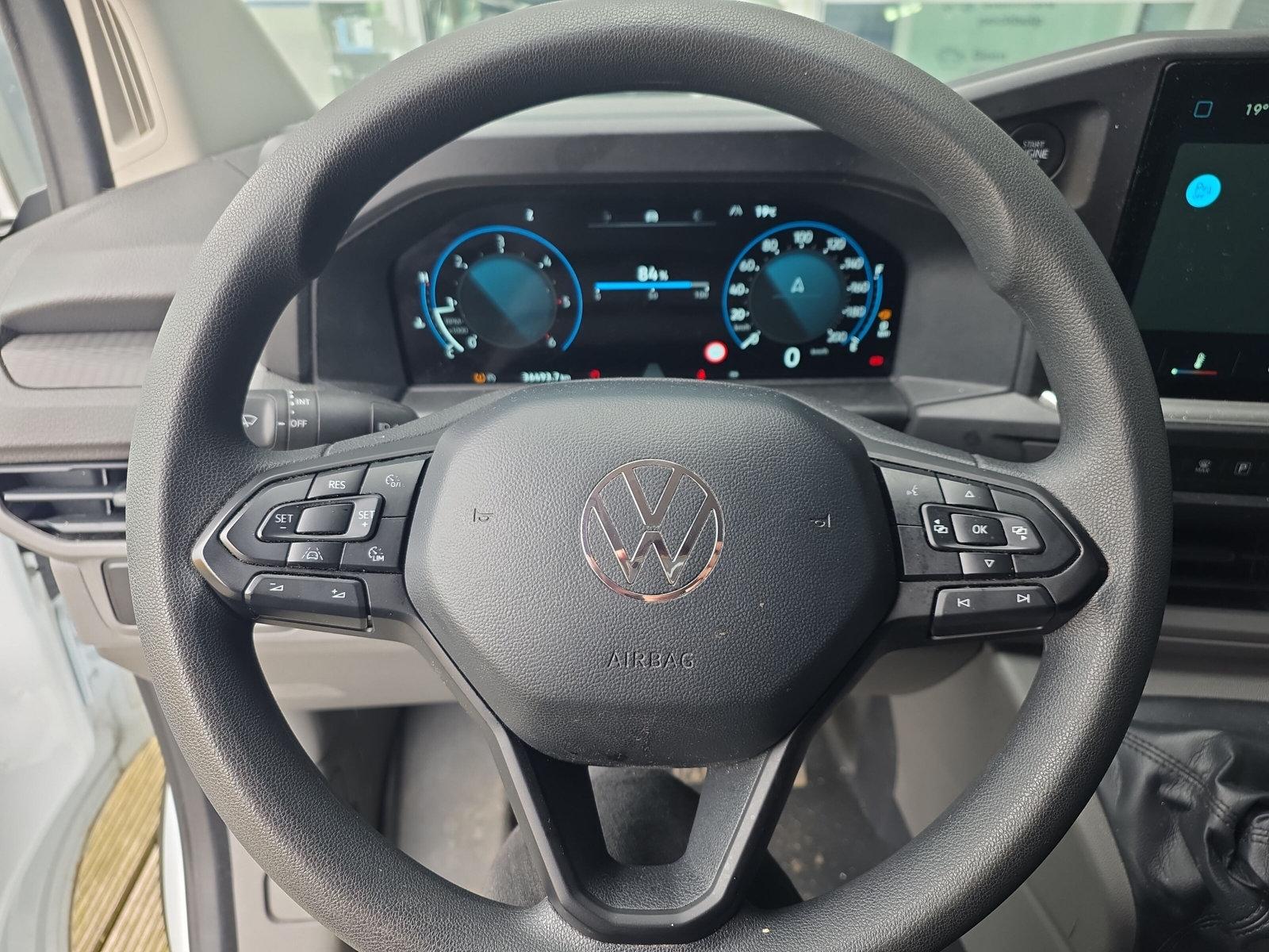 Volkswagen Transporter 2.0 TDI L2H1 30 - Afbeelding 4
