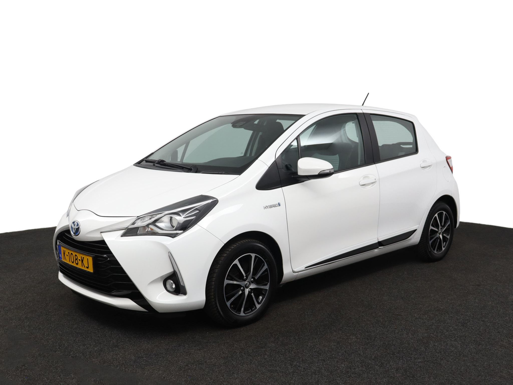 Toyota Yaris 1.5 Hybrid Design Sport