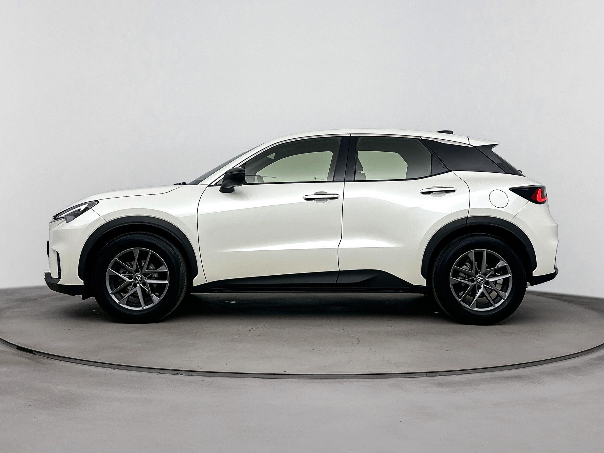 Lexus LBX BUSINESS LINE 2WD - Afbeelding 4