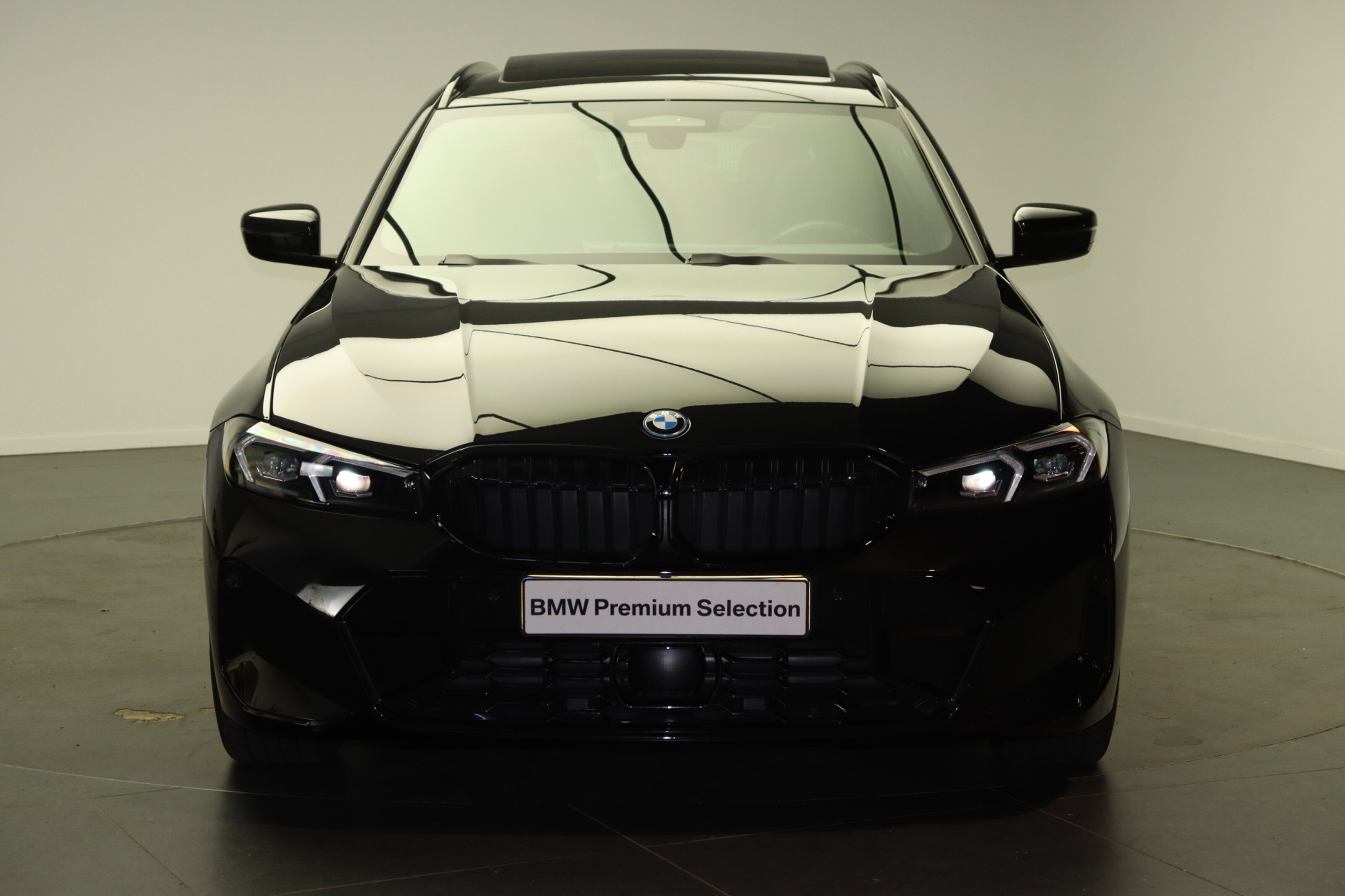 BMW 3 Serie Touring 330e xDrive M Sport Automaat