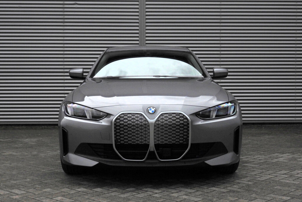 BMW i4 4