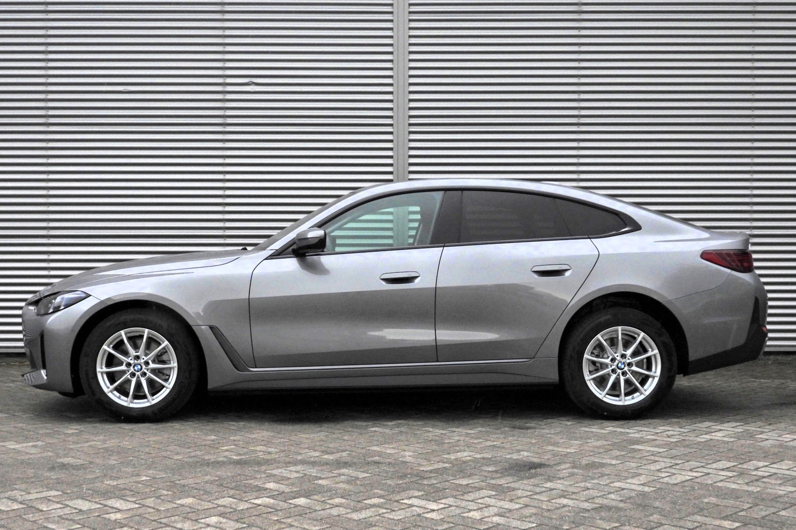 BMW i4 eDrive40