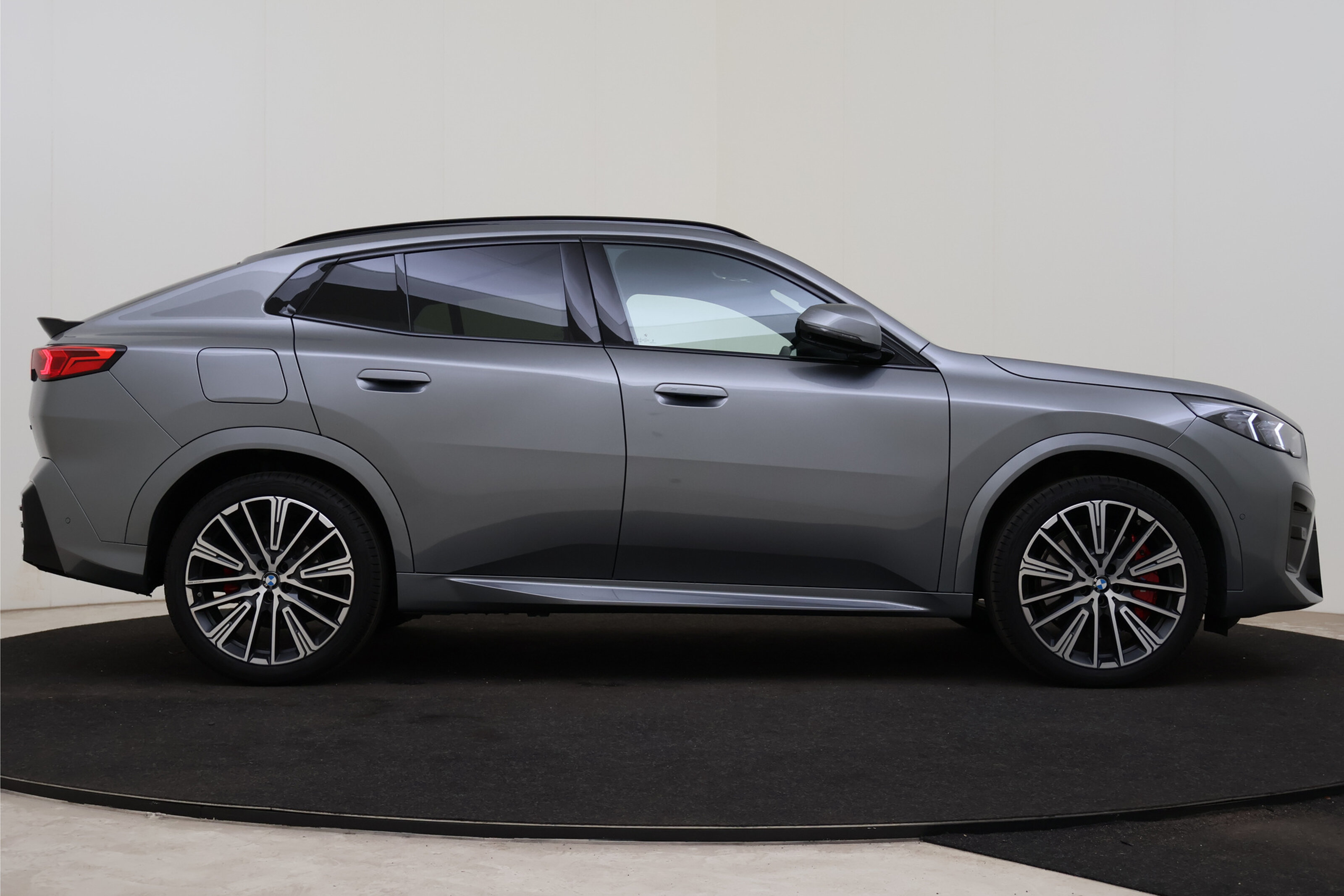 BMW X2 7