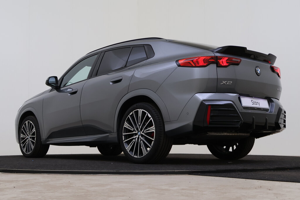 BMW X2 11