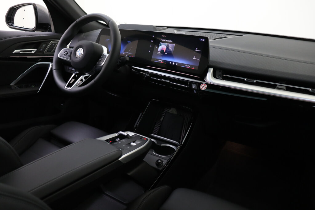 BMW X2 12