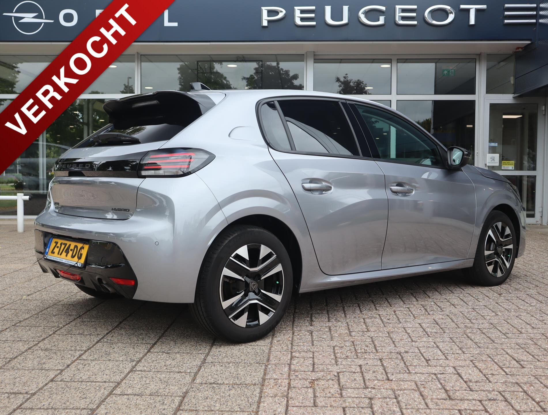 Peugeot 208 Allure Hybrid 110Pk e-DCS6 automaat, Rijklaarprijs, Apple Carplay / Android Auto Climate control Parkeersensoren Cruise control