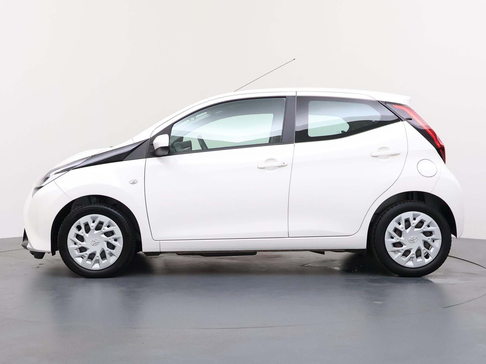 Toyota Aygo 1.0 VVT-i x-play - Afbeelding 2