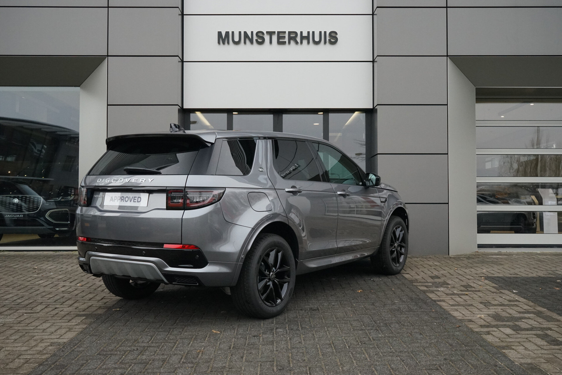 Land Rover Discovery Sport P270e PHEV S Edition | Occasion Lease vanaf € 1.014,00 p/m - Afbeelding 2