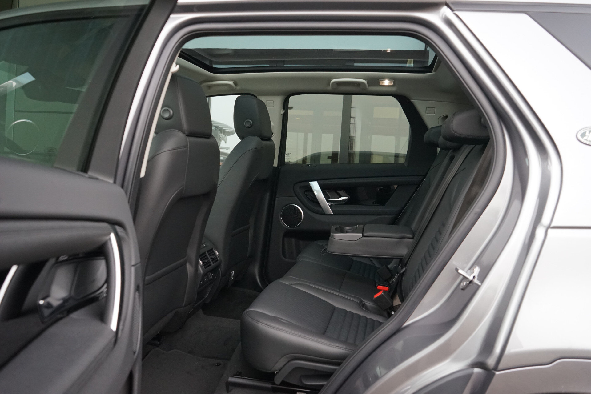 Land Rover Discovery Sport P270e PHEV S Edition | Occasion Lease vanaf € 1.014,00 p/m - Afbeelding 5