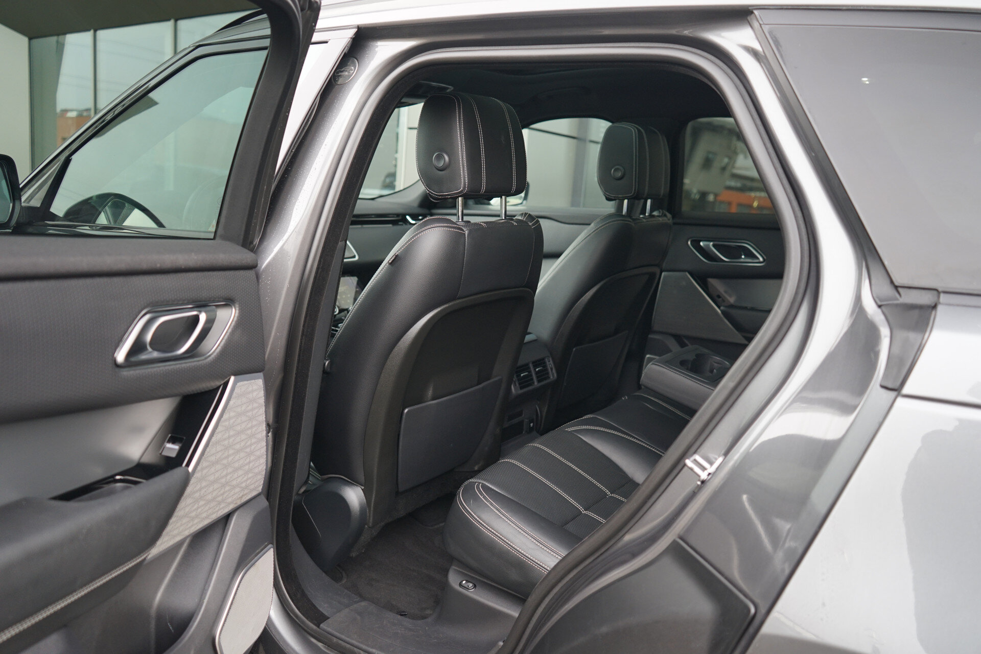 Land Rover Range Rover Velar 2.0 P300 Turbo AWD R-Dynamic SE - Afbeelding 5
