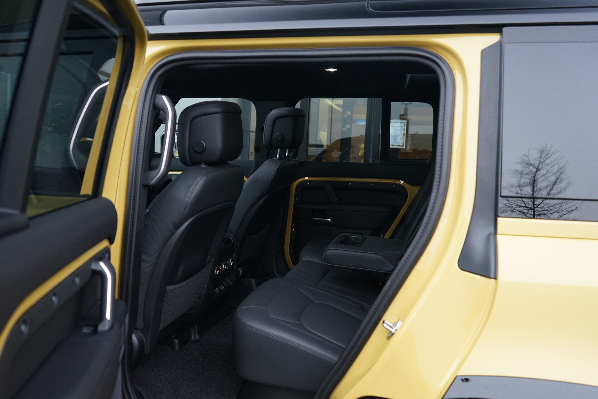 Land Rover Defender 110 P300e 110 Trophy Edition - Afbeelding 5