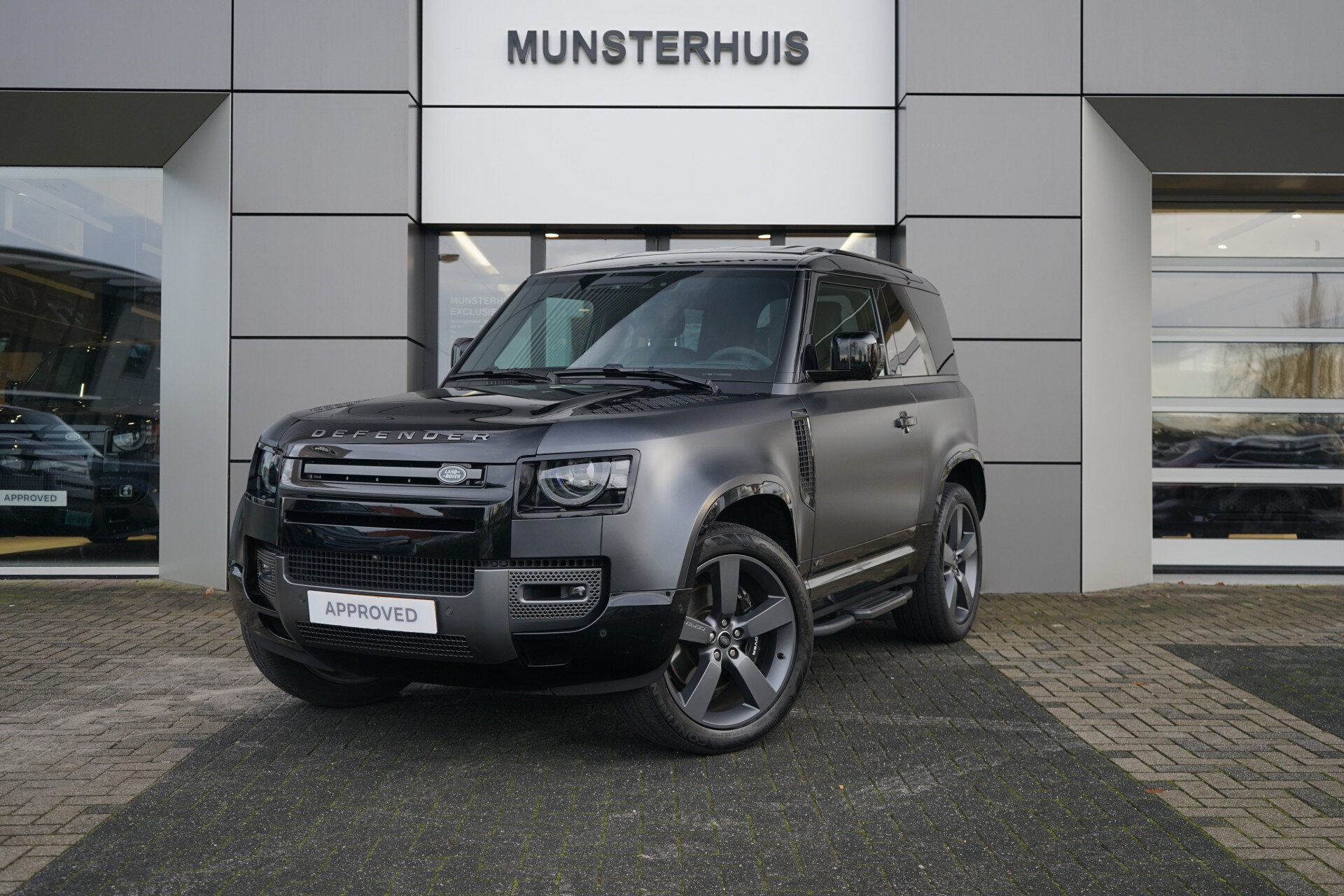 Land Rover Defender 5.0 P525 90 V8 Carpathian Edition