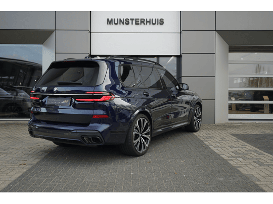 BMW X7 M60i xDrive