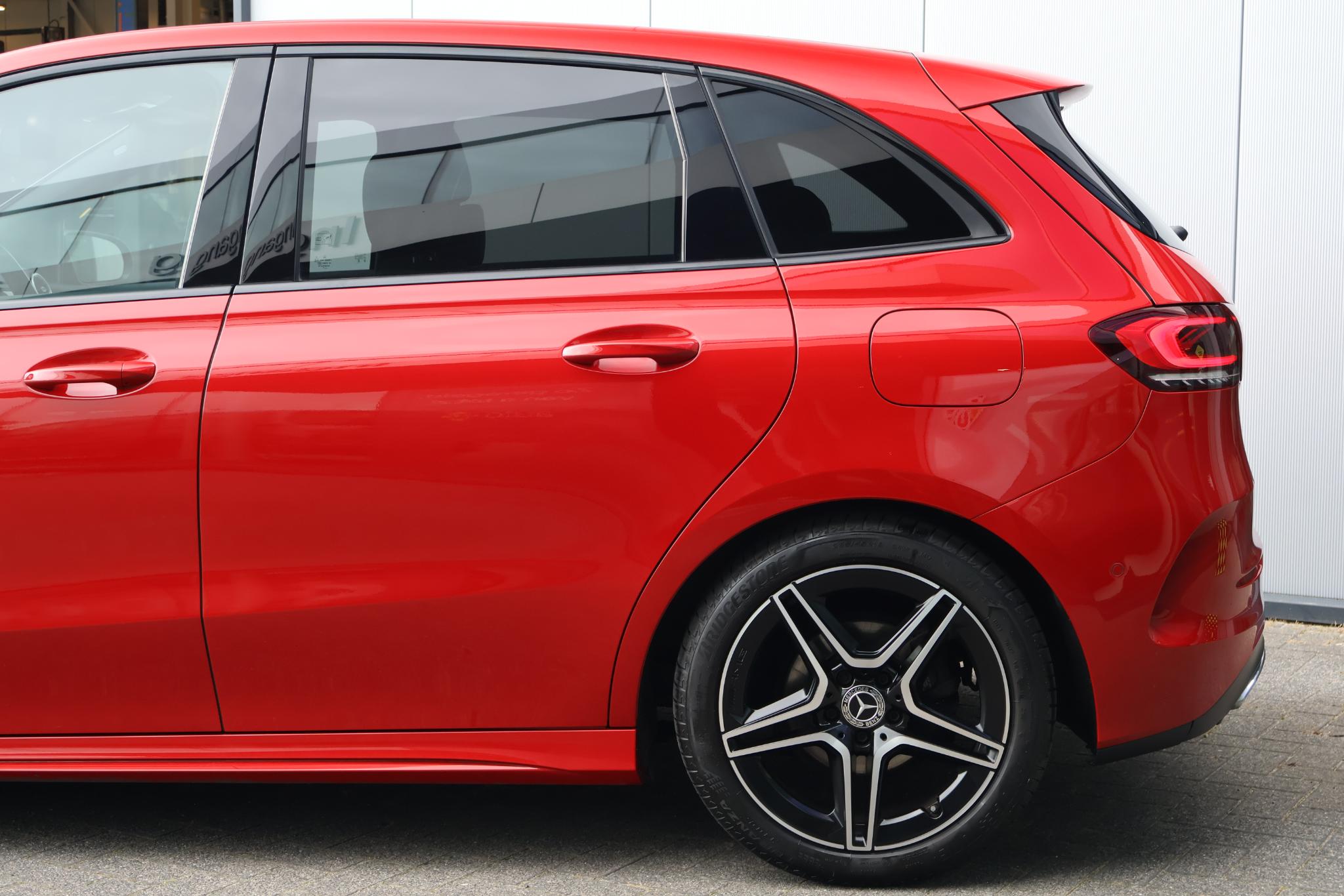 Mercedes-Benz B-Klasse 180 Business Solution AMG - Bild 5