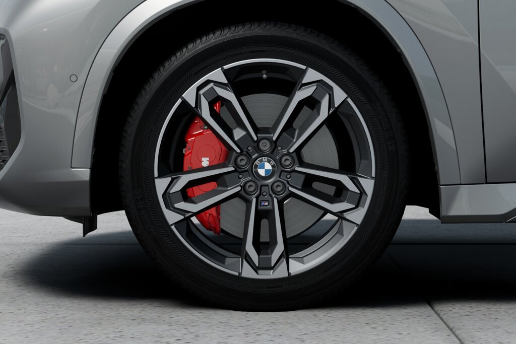 BMW iX1 6