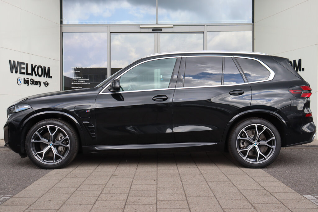 BMW X5 8
