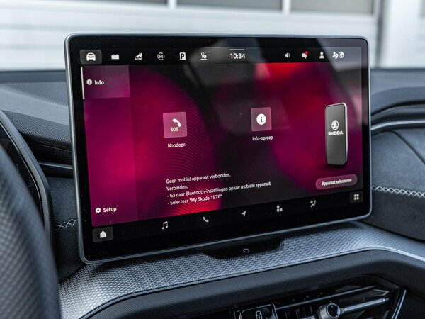Apple Carplay/Android Auto Apple Carplay/Android Auto