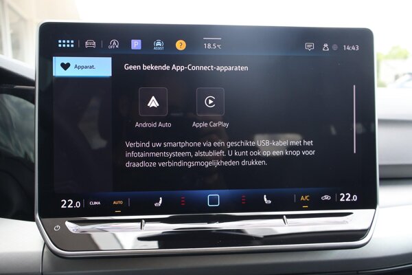 Apple Carplay/Android Auto Apple Carplay/Android Auto