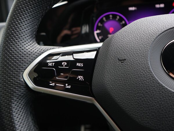 cruise control adaptief met Stop&Go en stuurhulp